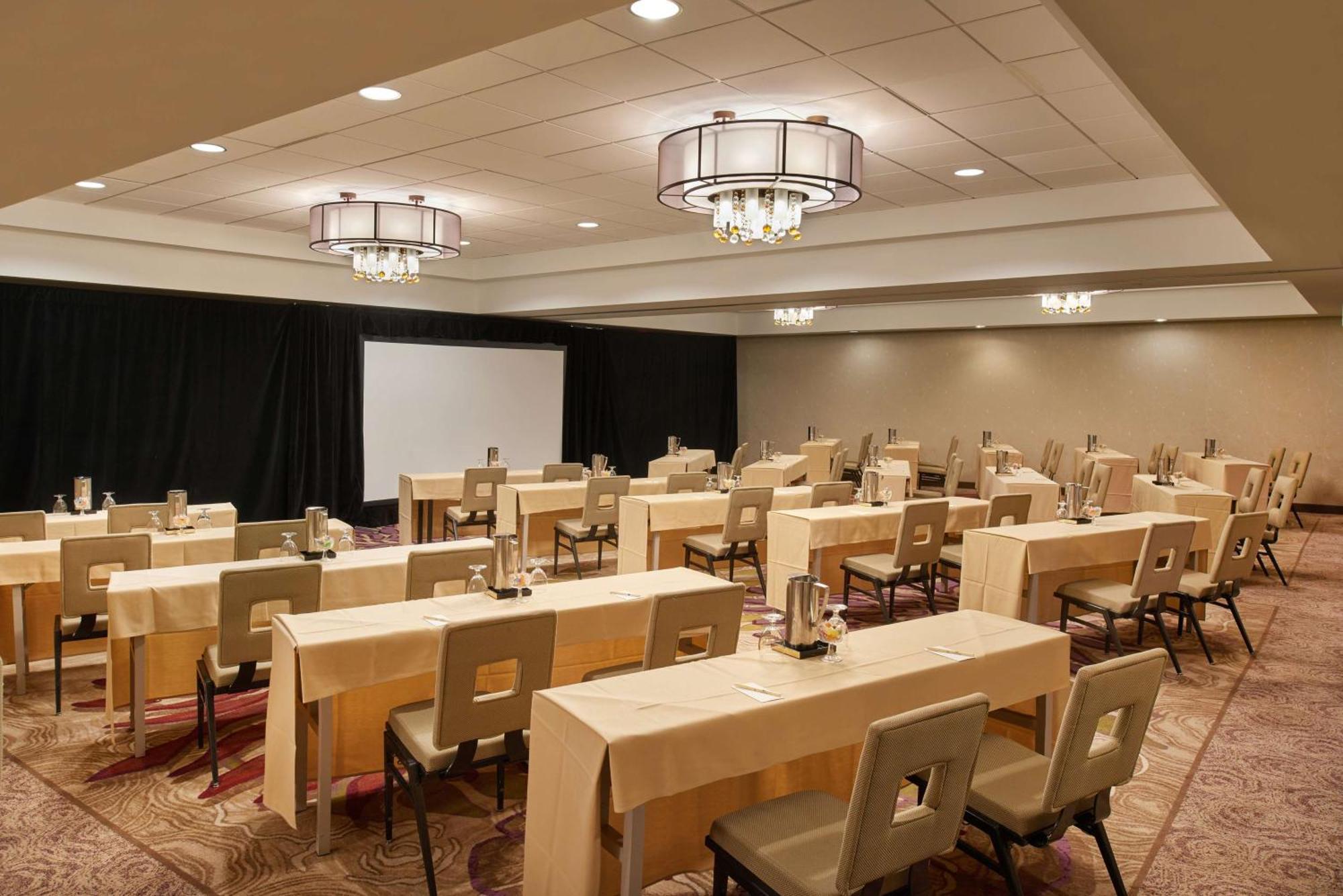 Doubletree By Hilton Irvine Spectrum Εξωτερικό φωτογραφία