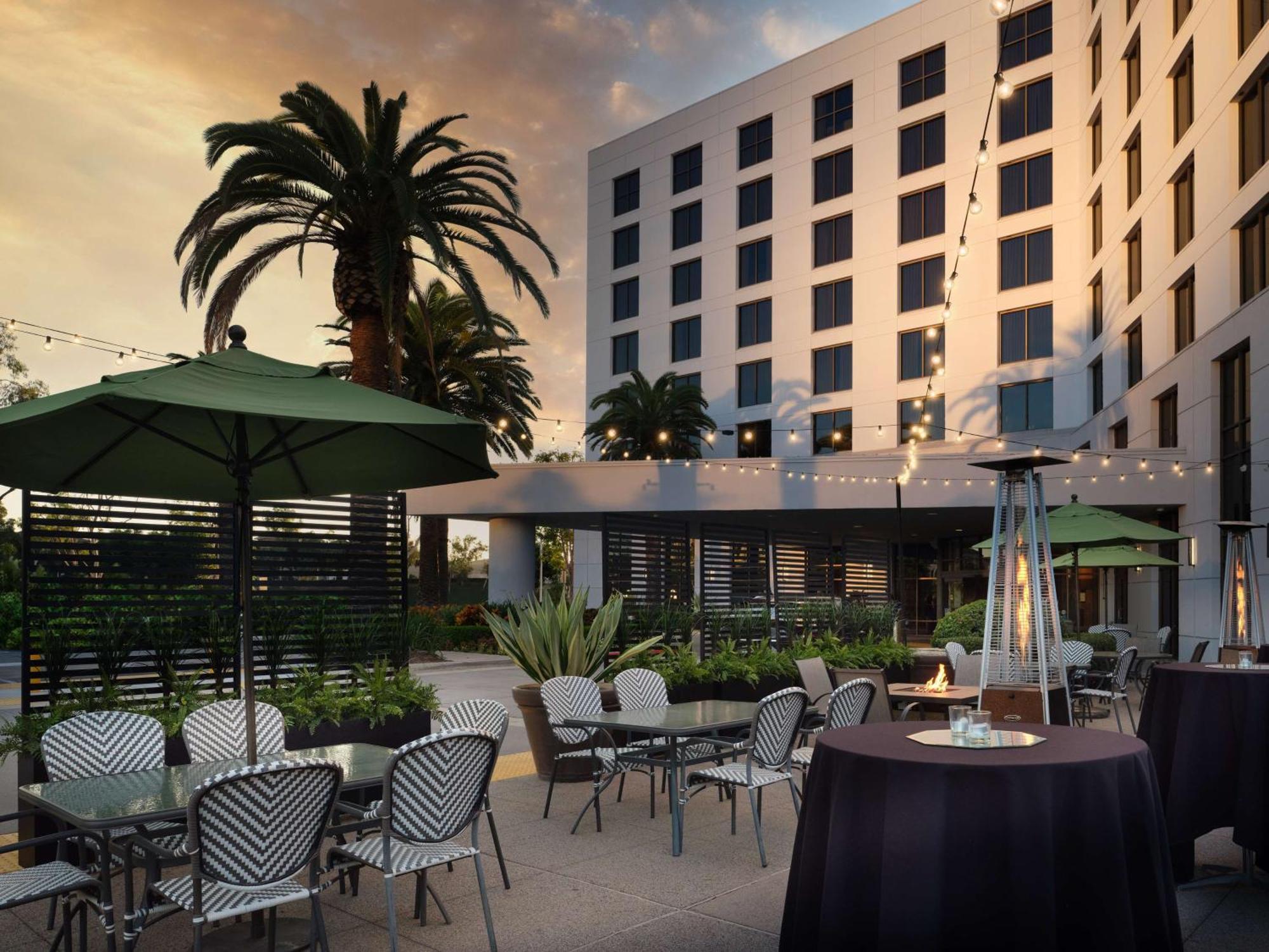 Doubletree By Hilton Irvine Spectrum Εξωτερικό φωτογραφία