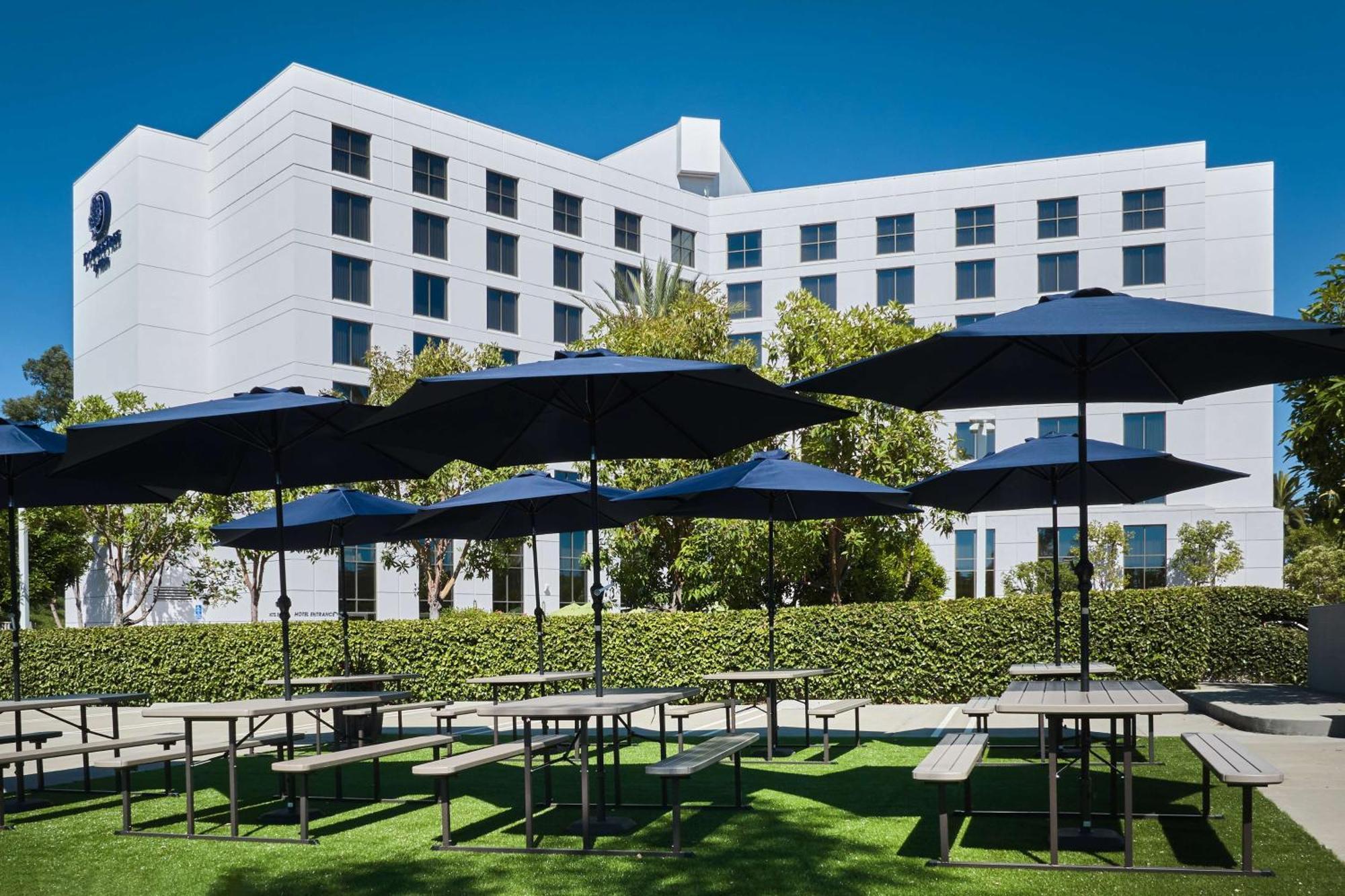 Doubletree By Hilton Irvine Spectrum Εξωτερικό φωτογραφία