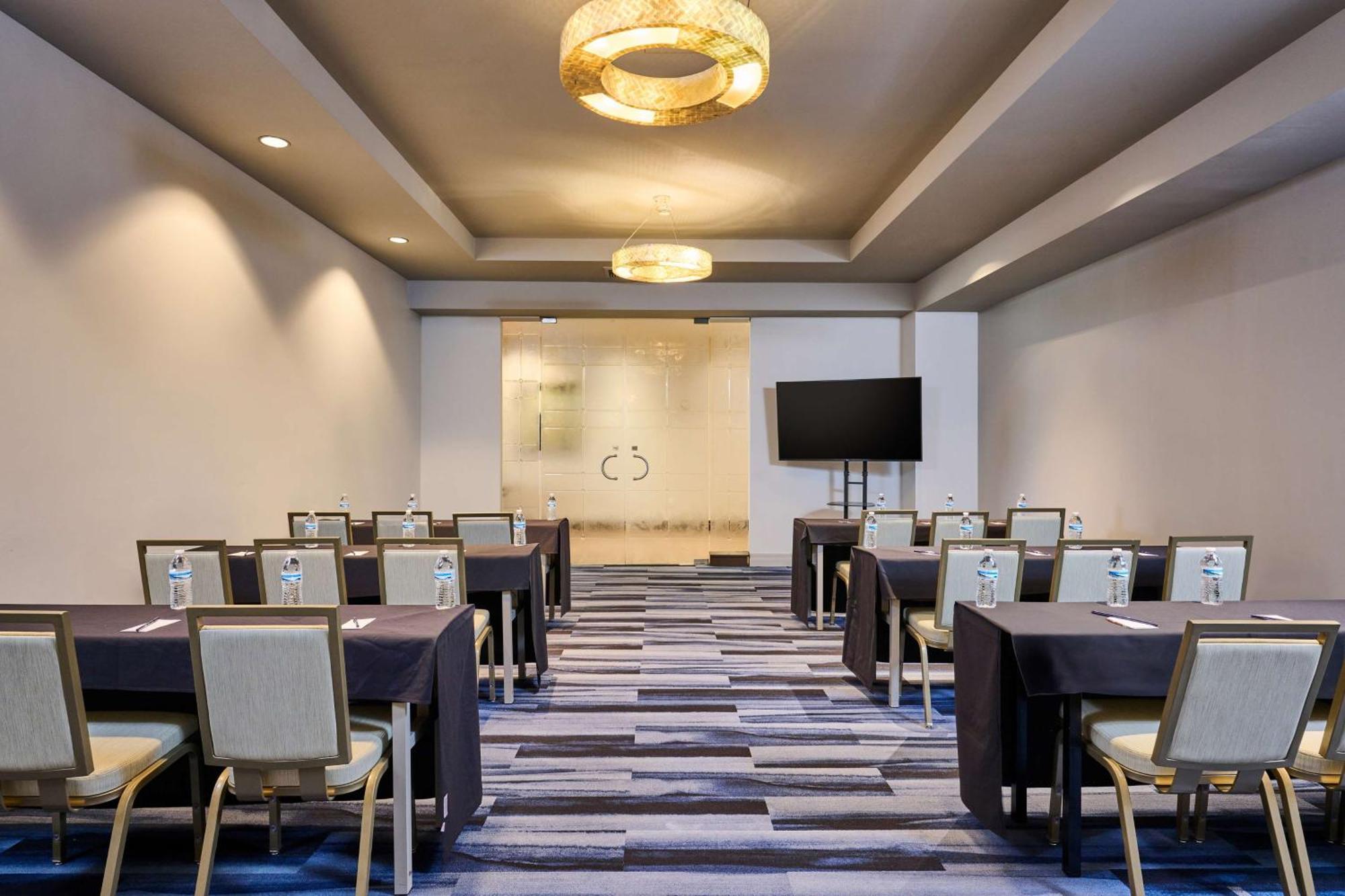 Doubletree By Hilton Irvine Spectrum Εξωτερικό φωτογραφία