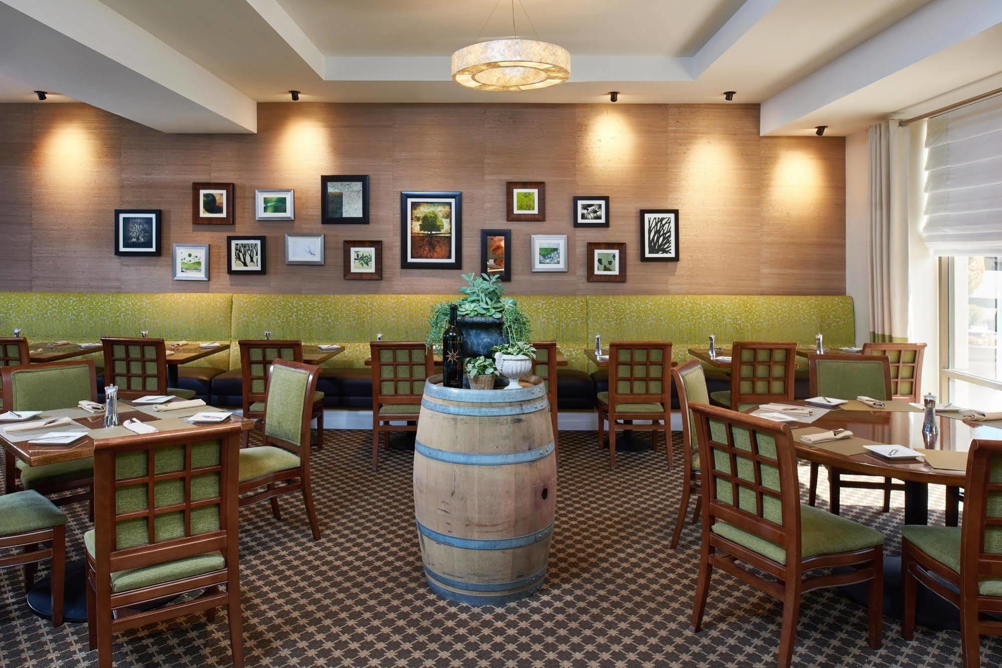 Doubletree By Hilton Irvine Spectrum Εξωτερικό φωτογραφία